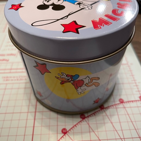 Vintage Disney Cookie Tin - Picture 6 of 10